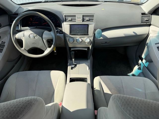 Used 2011 Toyota Camry LE image 26