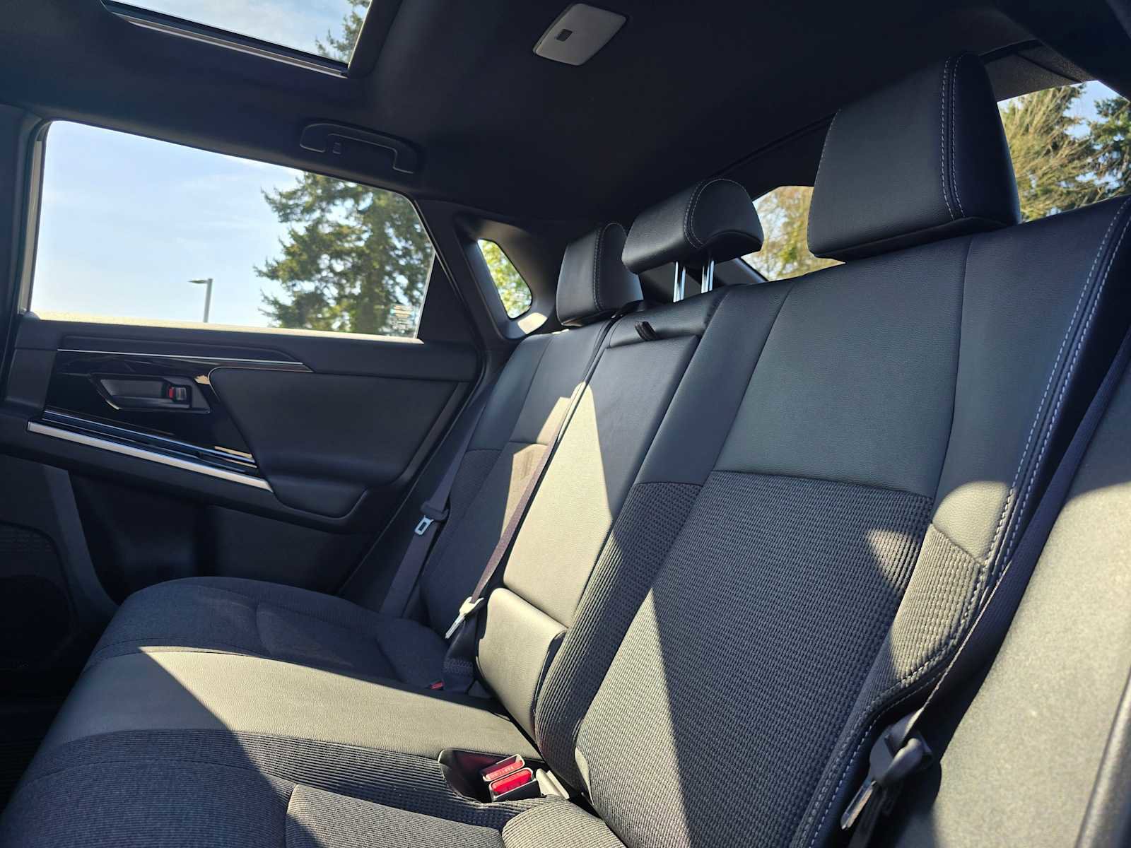 Used 2023 Toyota bZ4X XLE w/ Weather Package image 17