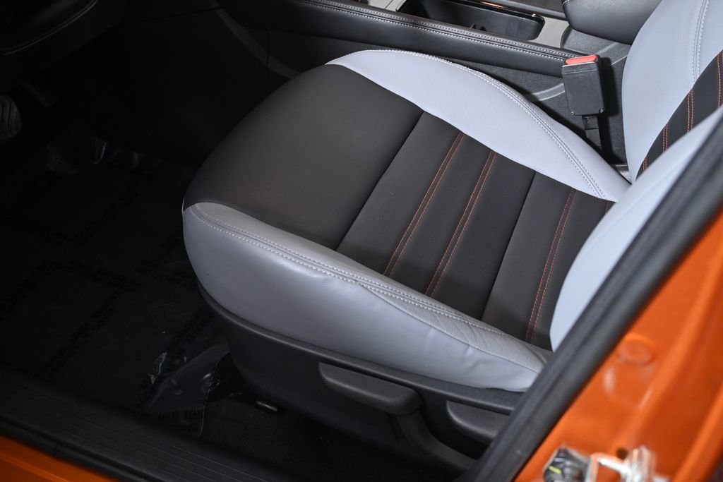 Used 2021 Nissan Kicks SR w/ SR Premium Package image 23