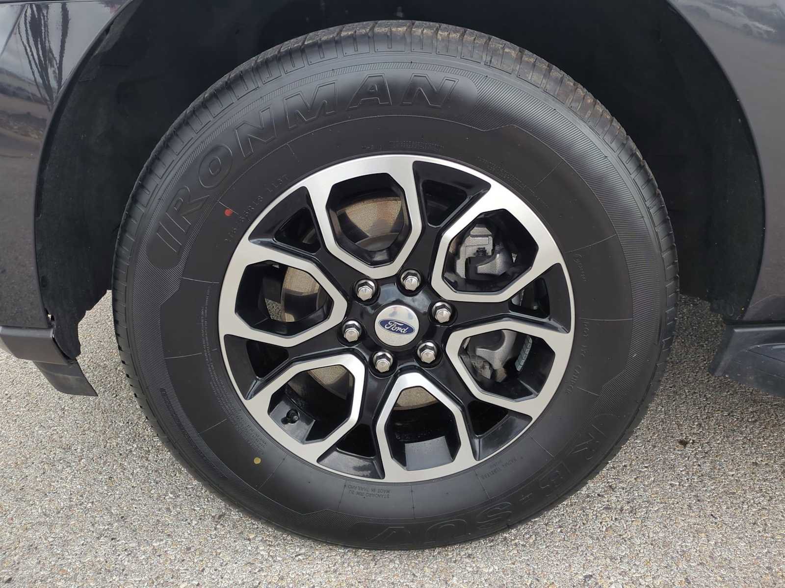 Used 2024 Ford Expedition XLT image 33