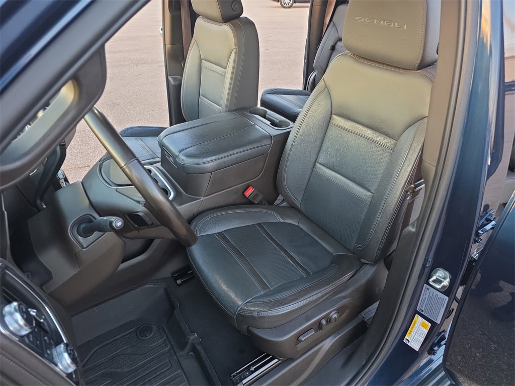 Certified 2023 GMC Sierra 3500 Denali w/ Denali Ultimate Package image 14