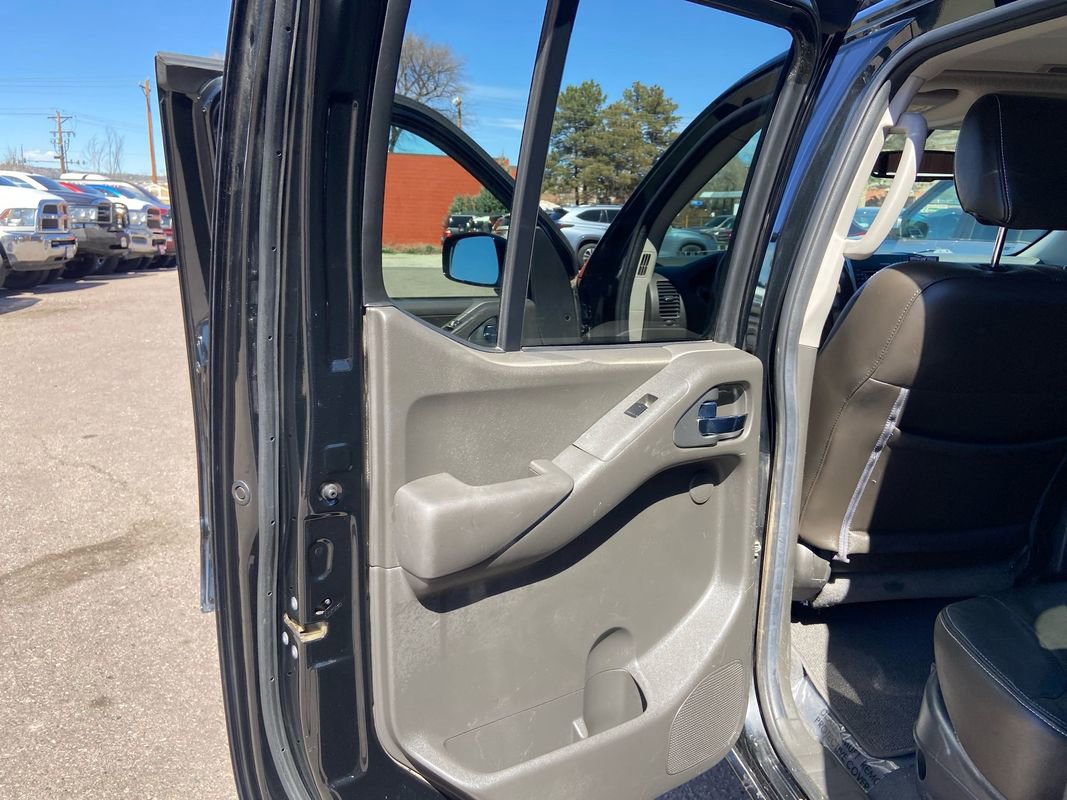 Used 2019 Nissan Frontier PRO-4X w/ Pro-4x Luxury Package AWD/4WD image 23