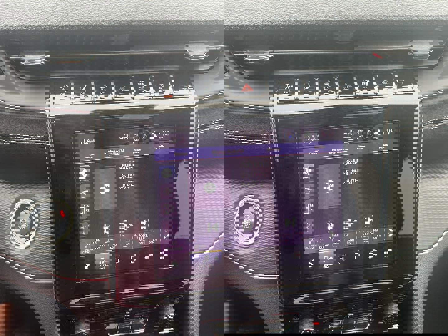 New 2025 Jeep Grand Cherokee L Altitude image 16