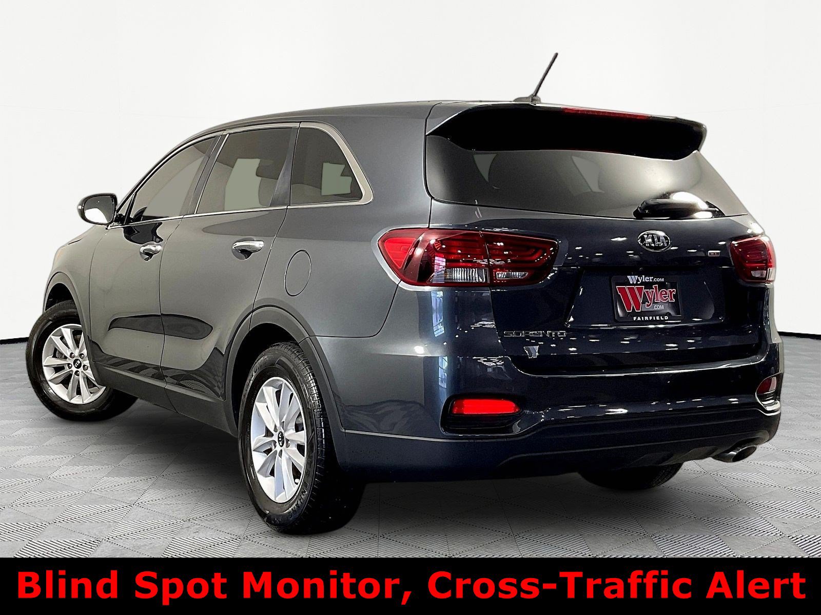 Used 2020 Kia Sorento LX FWD image 4