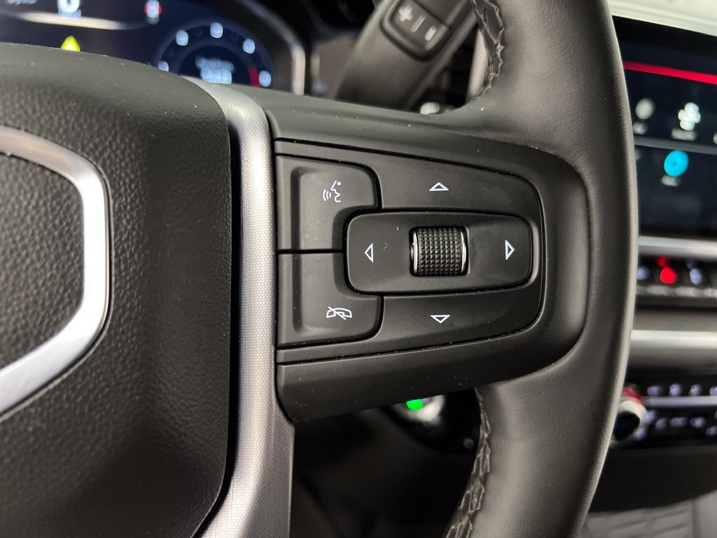 Used 2025 GMC Sierra 2500 SLT AWD/4WD image 46