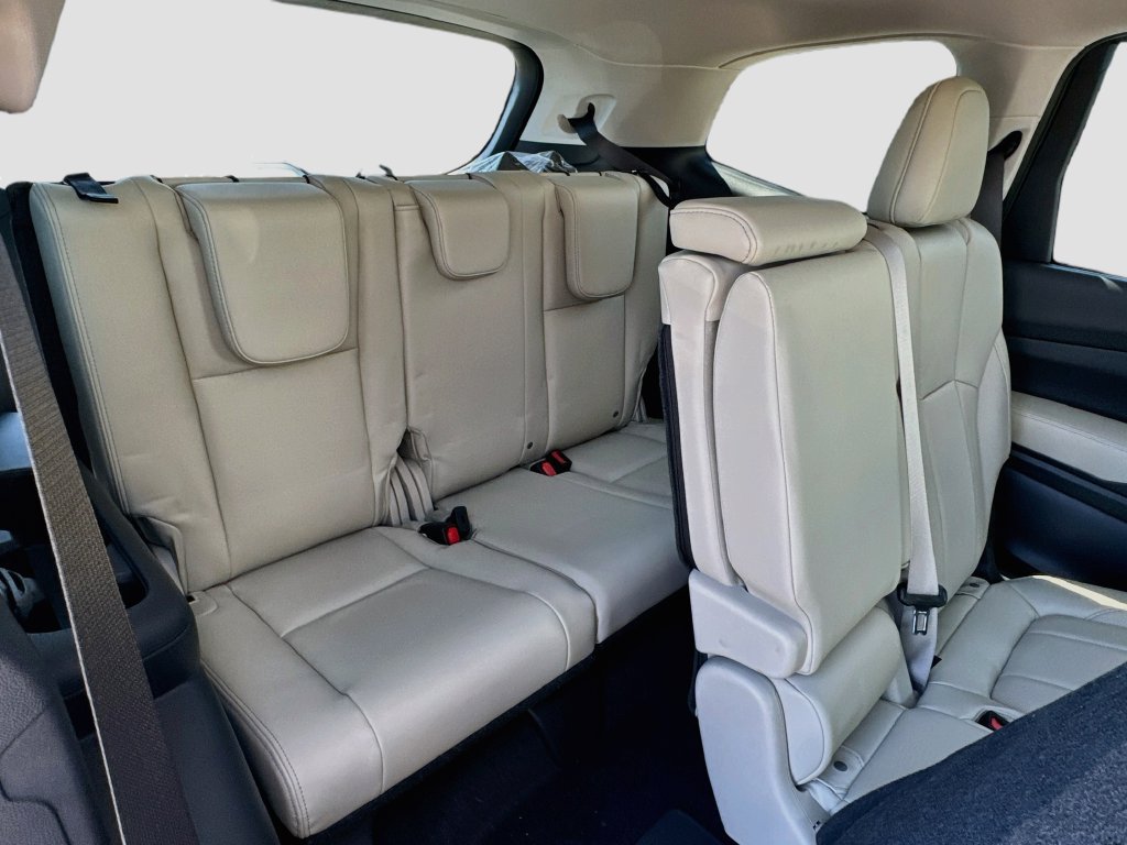 New 2027 Subaru Ascent Limited AWD/4WD image 36