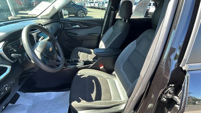 Used 2021 Chevrolet TrailBlazer LT FWD image 17