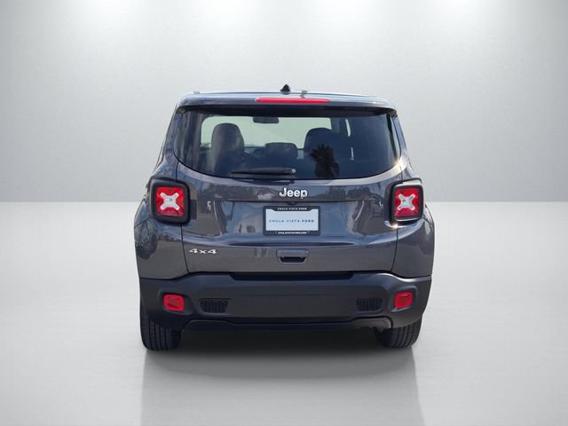 Used 2023 Jeep Renegade Latitude AWD/4WD image 5