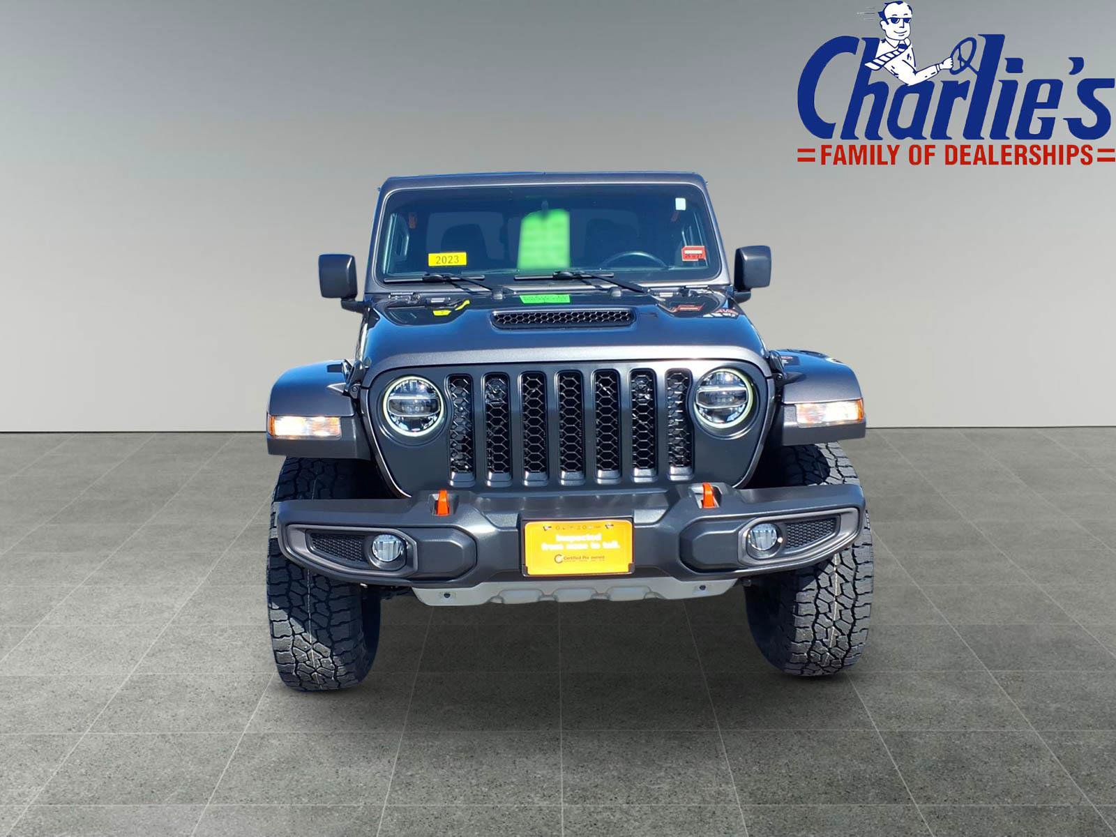 Used 2023 Jeep Gladiator Mojave w/ Cold Weather Group AWD/4WD image 2
