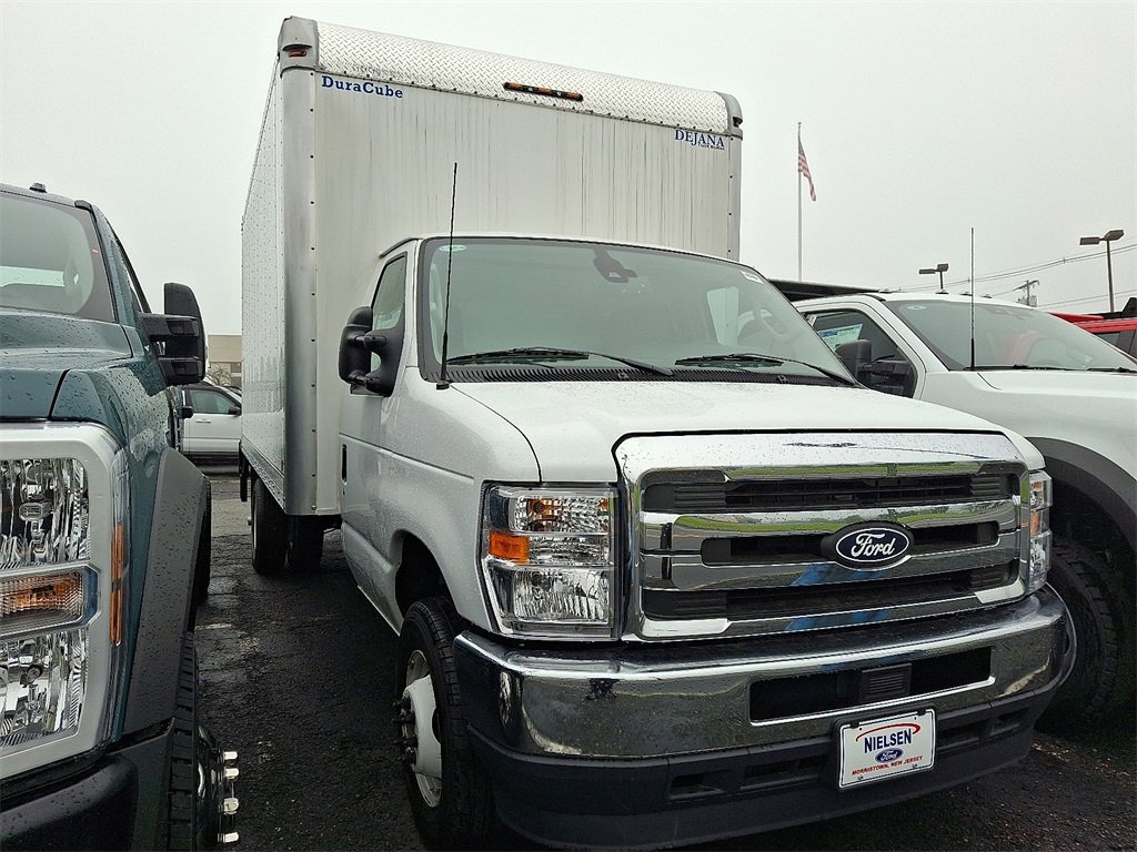 New 2026 Ford E-350 and Econoline 350 Super Duty w/ Power Equipment Group