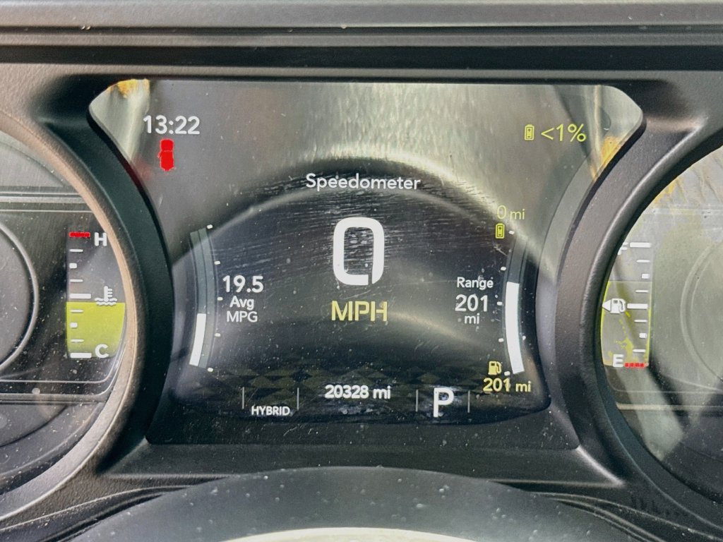 Used 2024 Jeep Wrangler Unlimited w/ Convenience Group AWD/4WD image 13