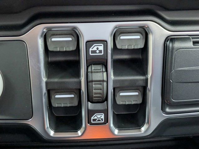 New 2026 Jeep Wrangler Unlimited Sahara AWD/4WD image 23
