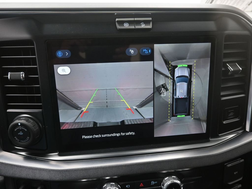 New 2026 Ford F250 Platinum w/ FX4 Off-Road Package image 3