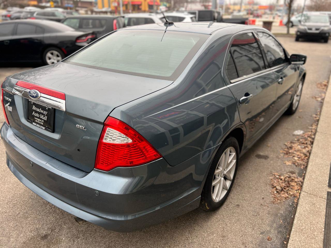 Used 2012 Ford Fusion SEL FWD image 7