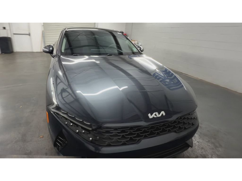 Used 2022 Kia K5 LXS FWD image 3