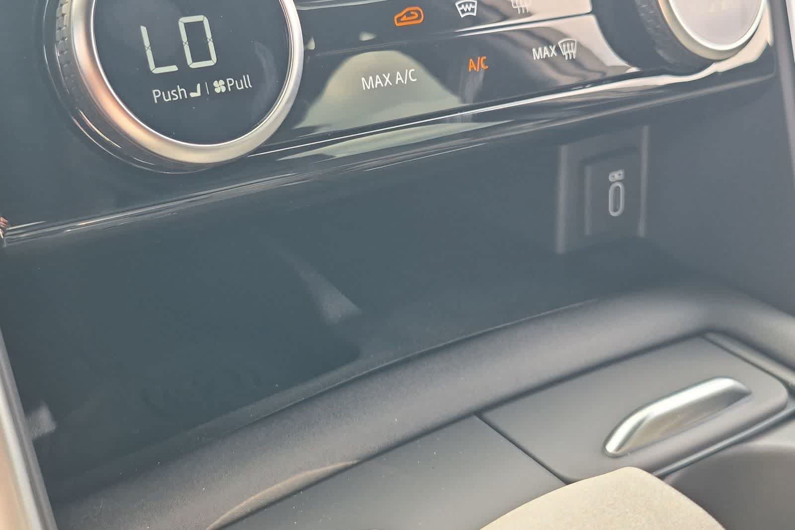 New 2026 Land Rover Discovery Dynamic SE AWD/4WD image 29