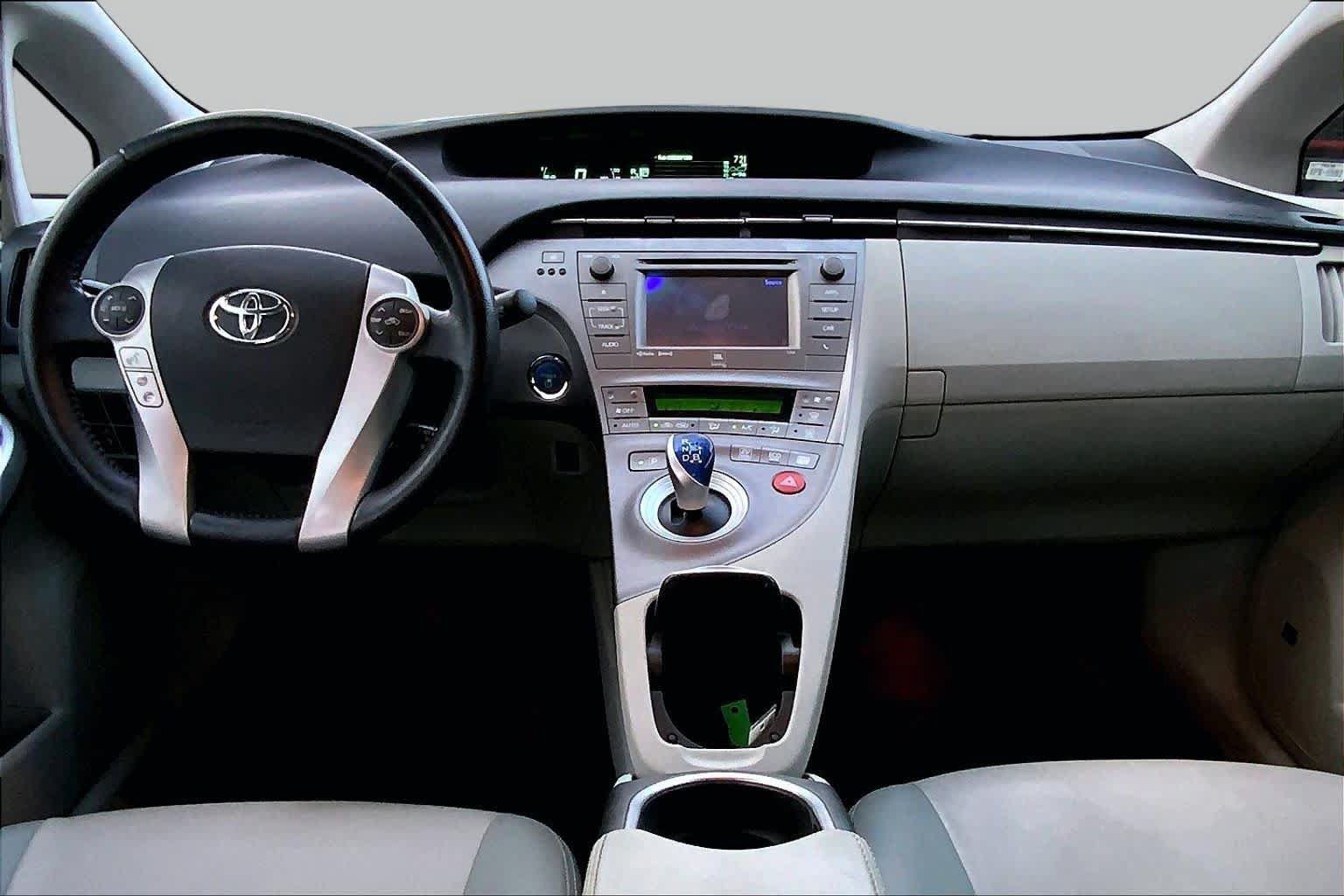 Used 2015 Toyota Prius Four FWD image 14