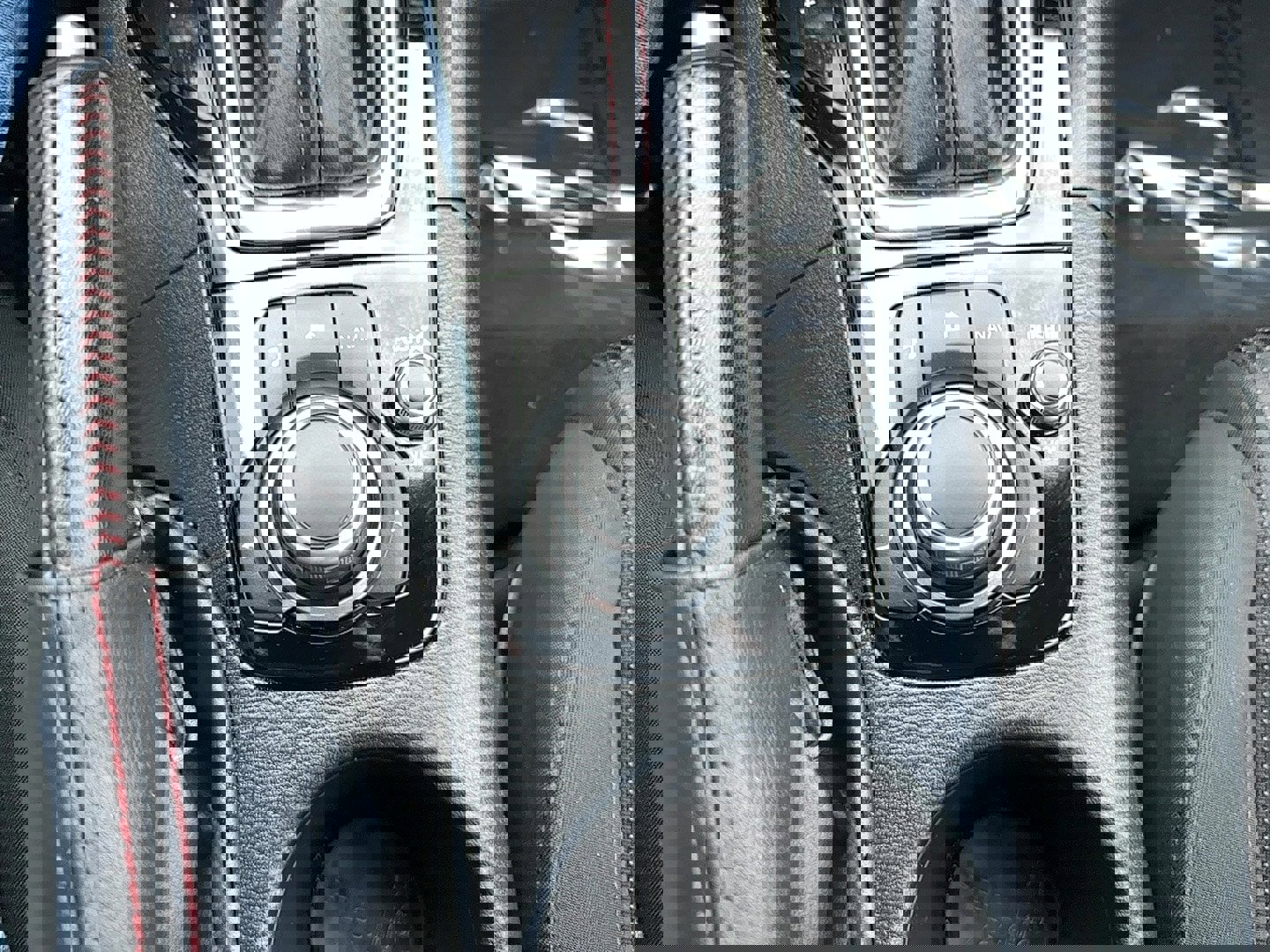 Used 2015 MAZDA MAZDA3 i Touring w/ Technology Package image 12