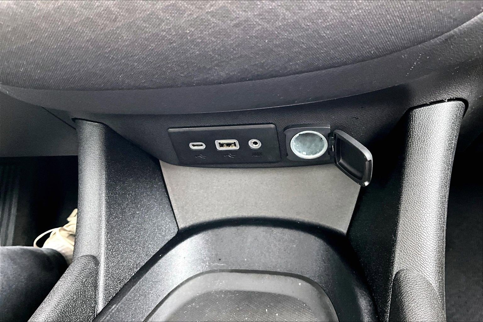 Used 2020 Chevrolet Malibu LS FWD image 32