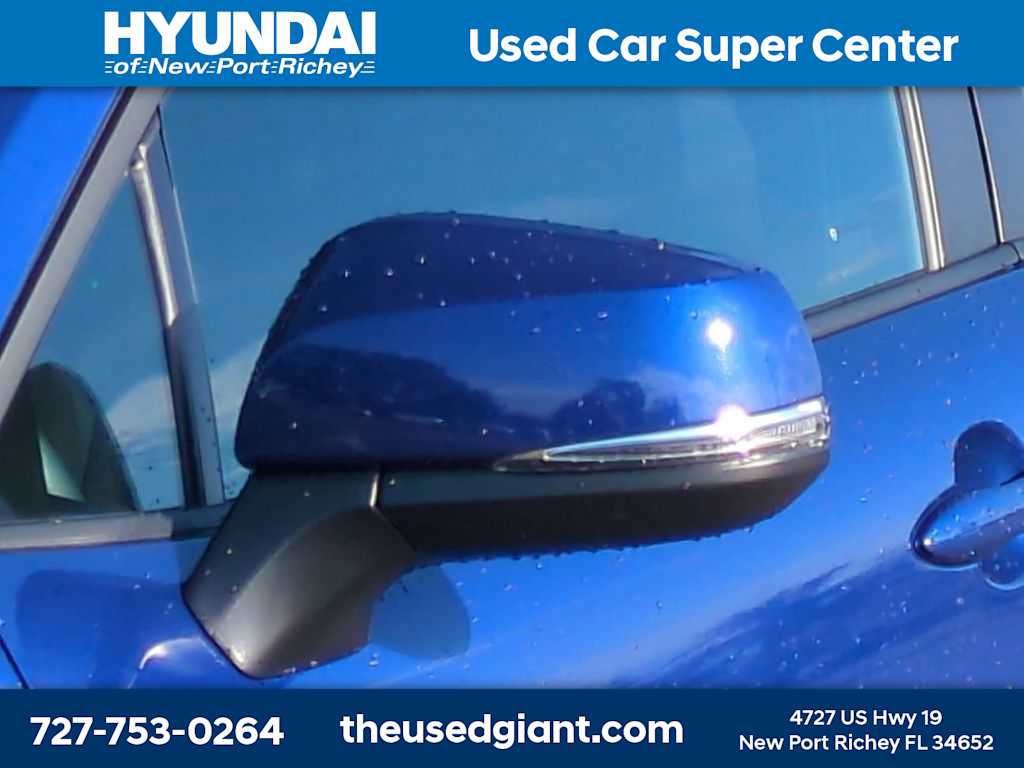 Used 2024 Toyota Corolla Cross LE FWD image 11