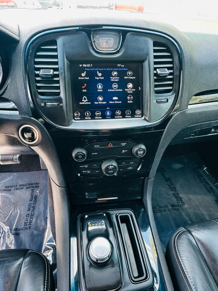 Used 2019 Chrysler 300 S image 17