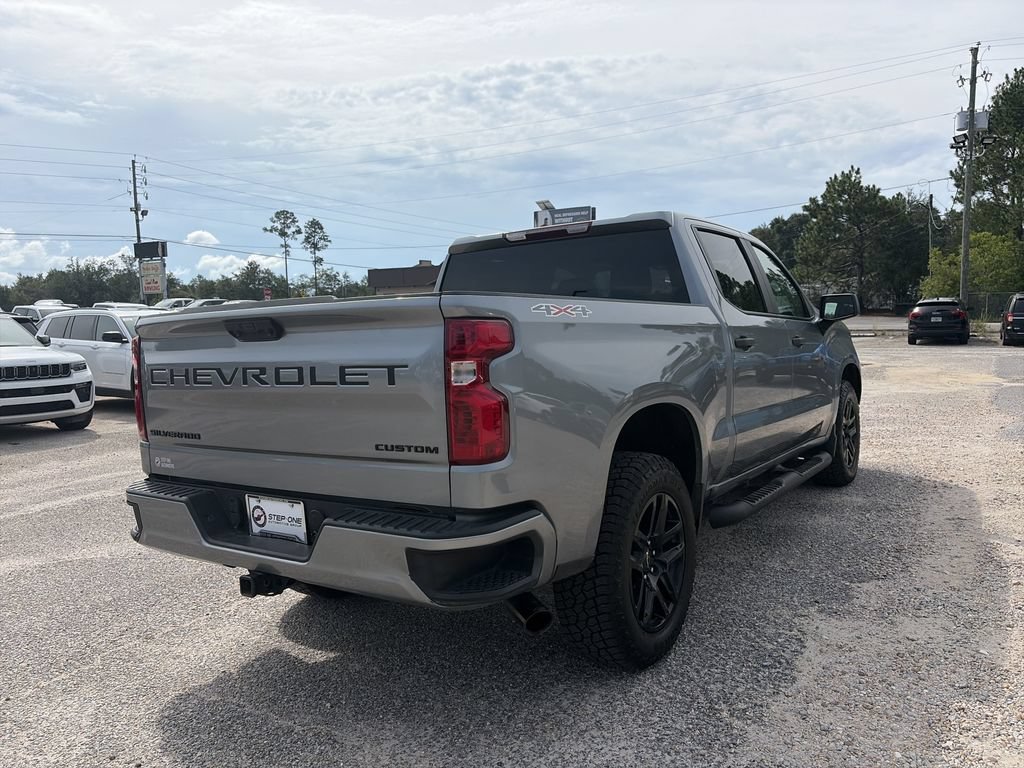 Used 2026 Chevrolet Silverado 1500 Custom w/ Turbomax Blackout Package AWD/4WD image 6