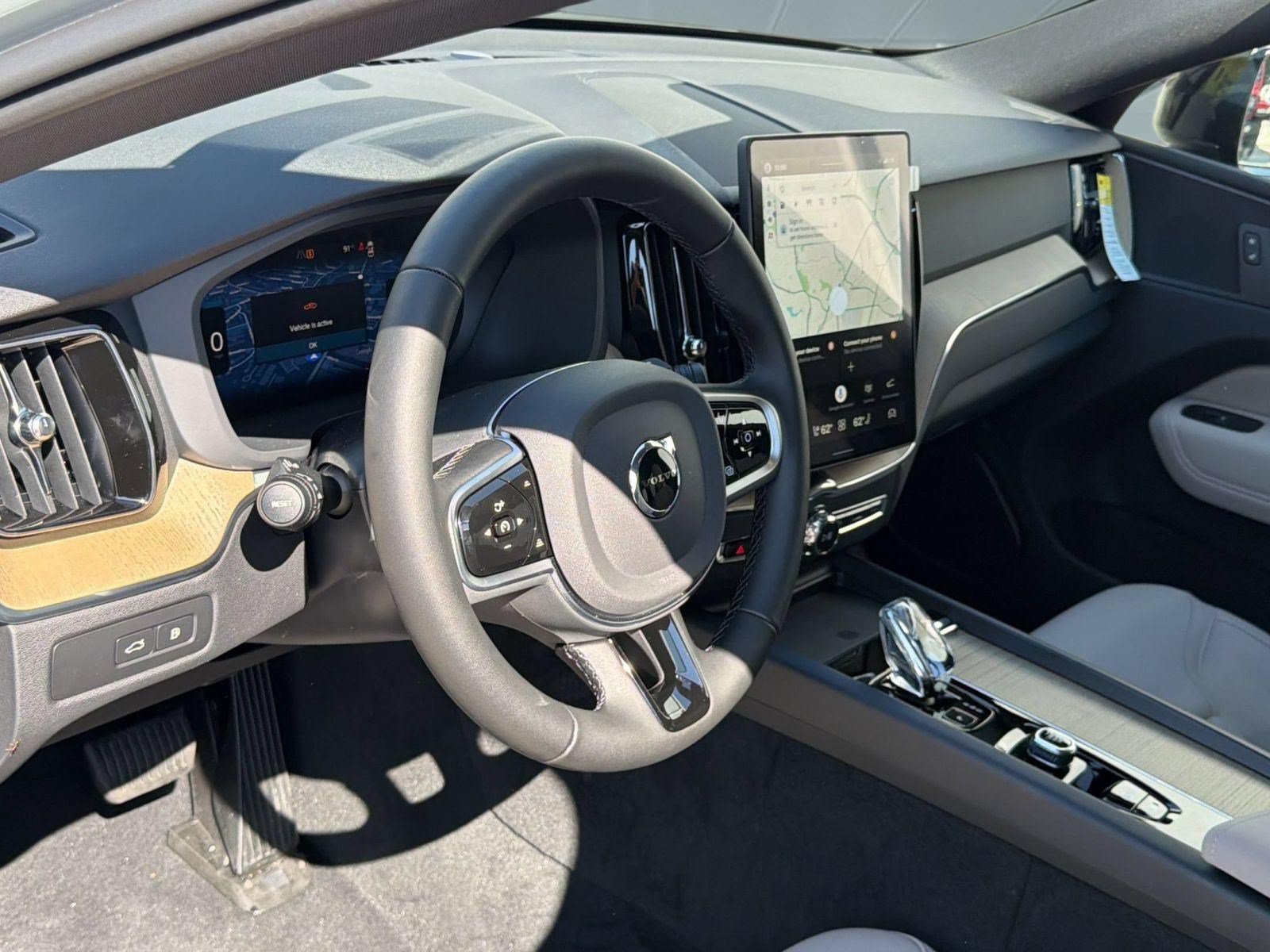 New 2026 Volvo XC60 T8 Plus w/ Protection Package Premier AWD/4WD image 4