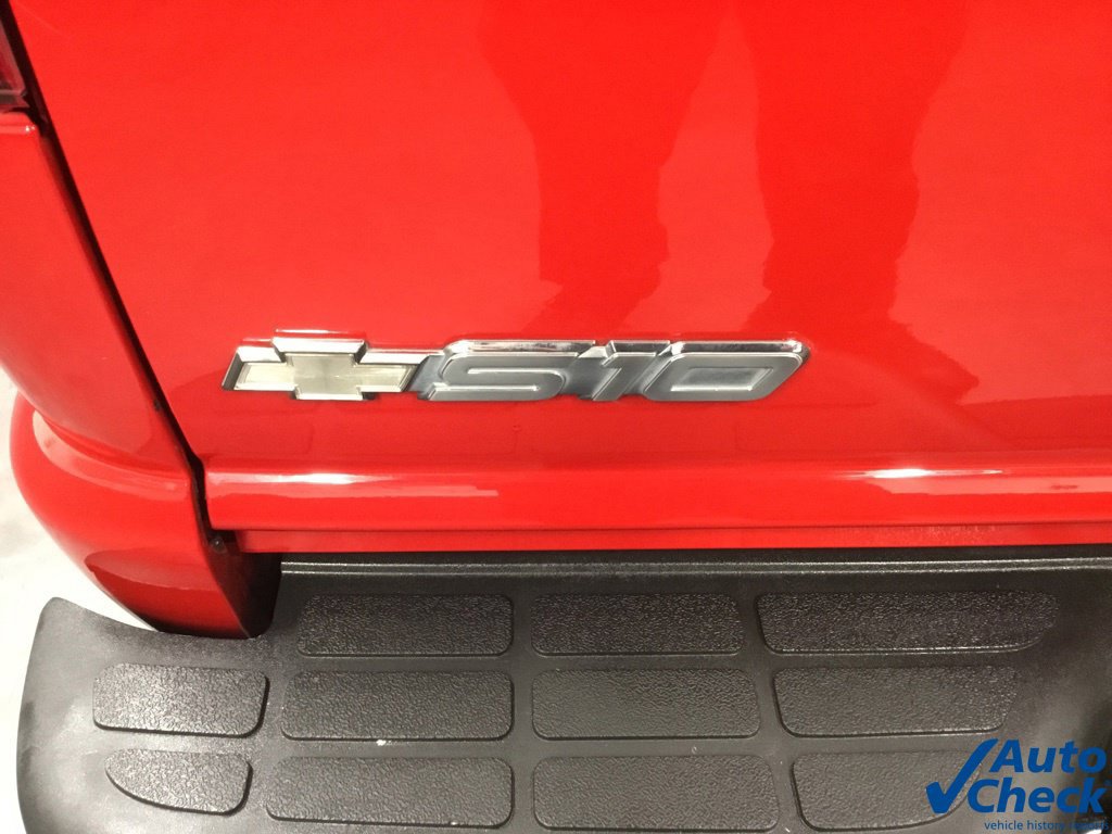 Used 2003 Chevrolet S10 Pickup 2WD Regular Cab image 14