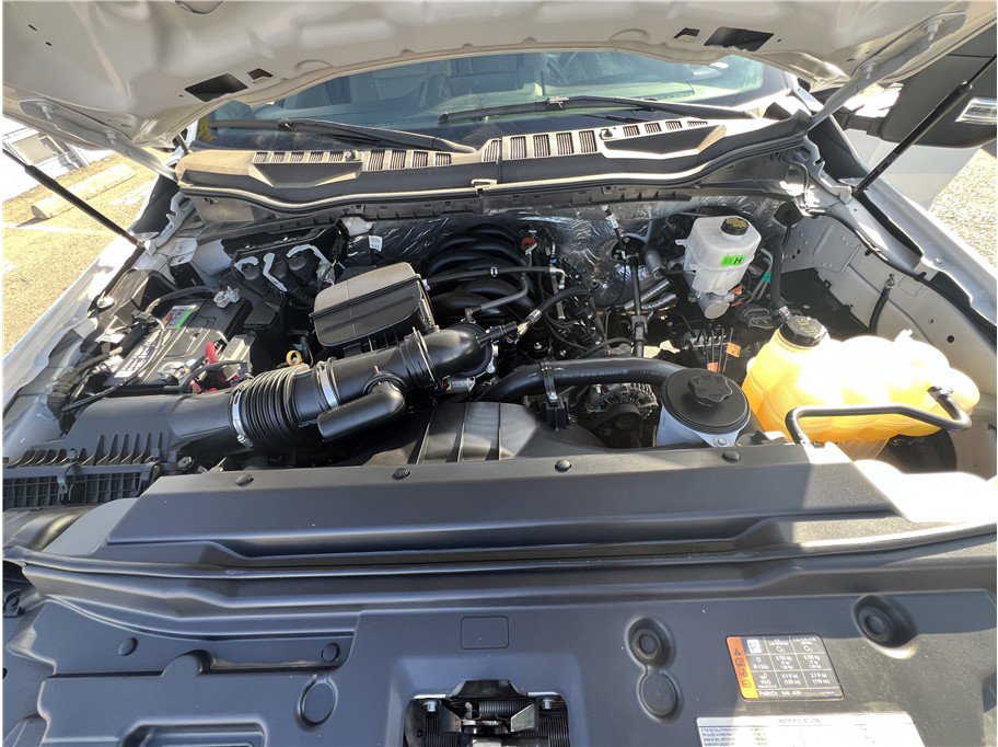 Used 2022 Ford F550 2WD Crew Cab Super Duty w/ Power Equipment Group image 19