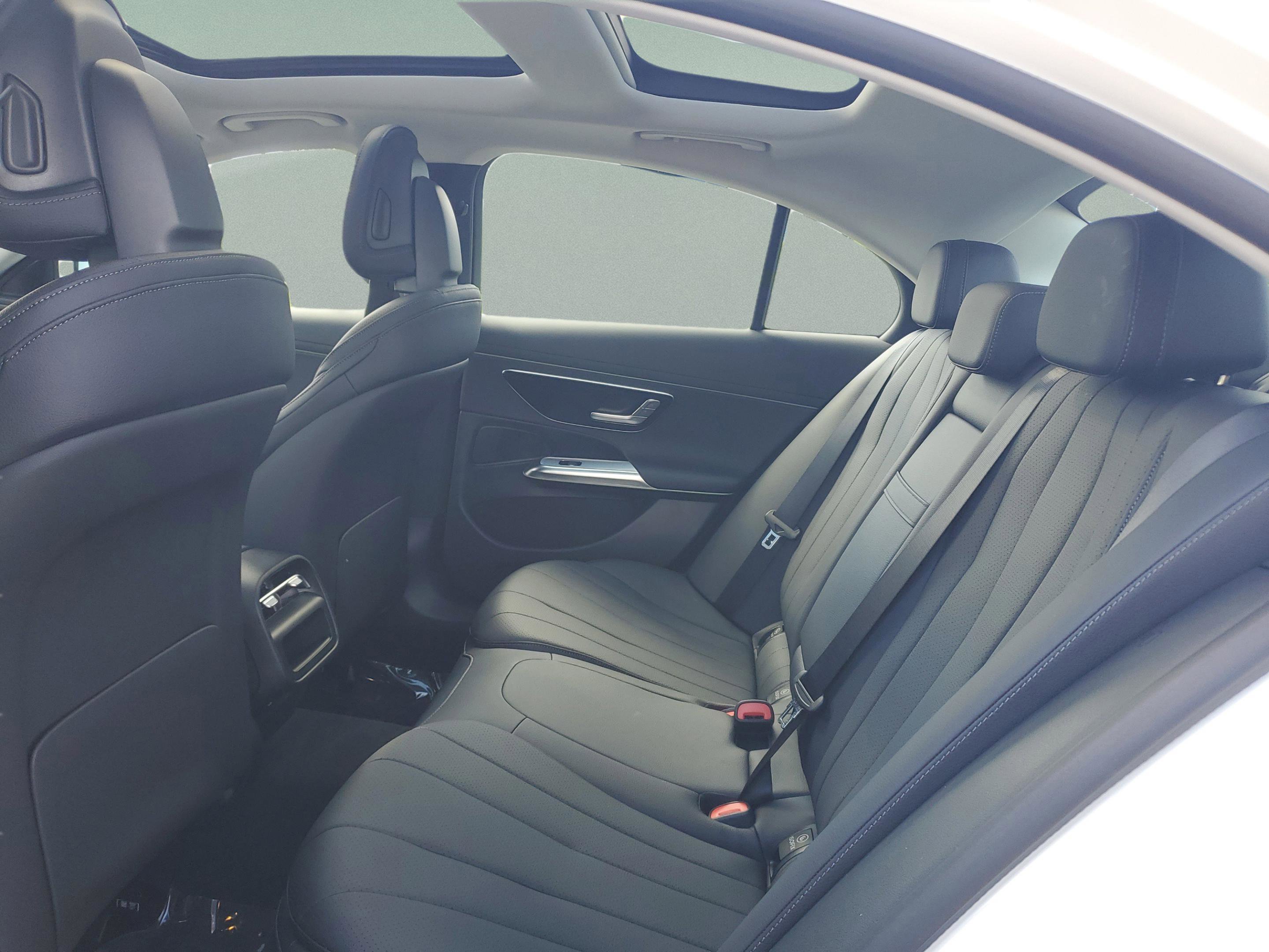 Certified 2025 Mercedes-Benz E 350 Sedan image 10