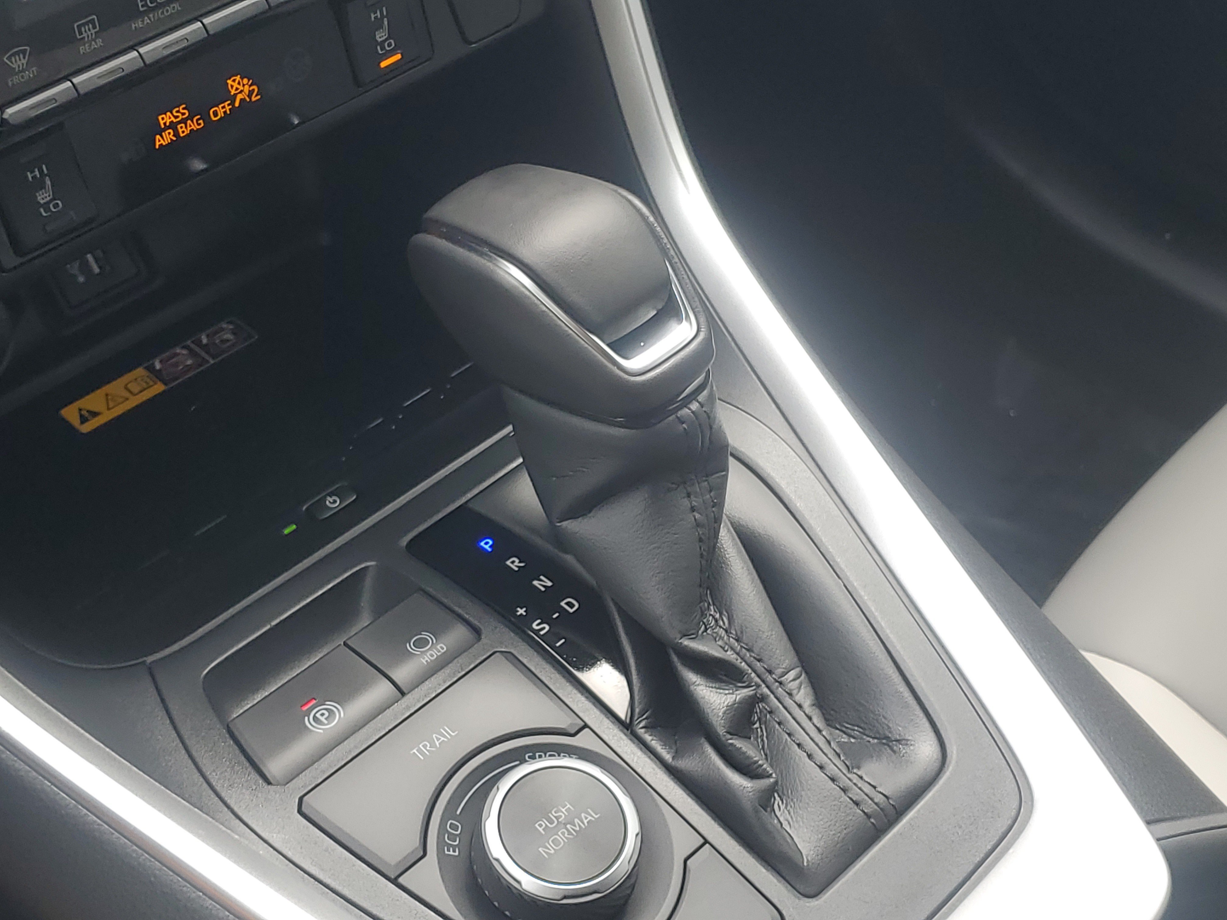 Used 2025 Toyota RAV4 XLE Premium w/ Weather Package AWD/4WD image 29