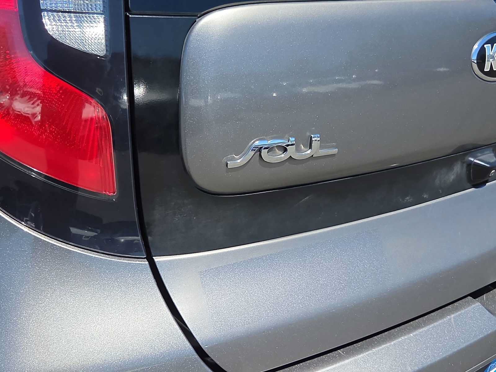 Used 2017 Kia Soul + FWD image 15