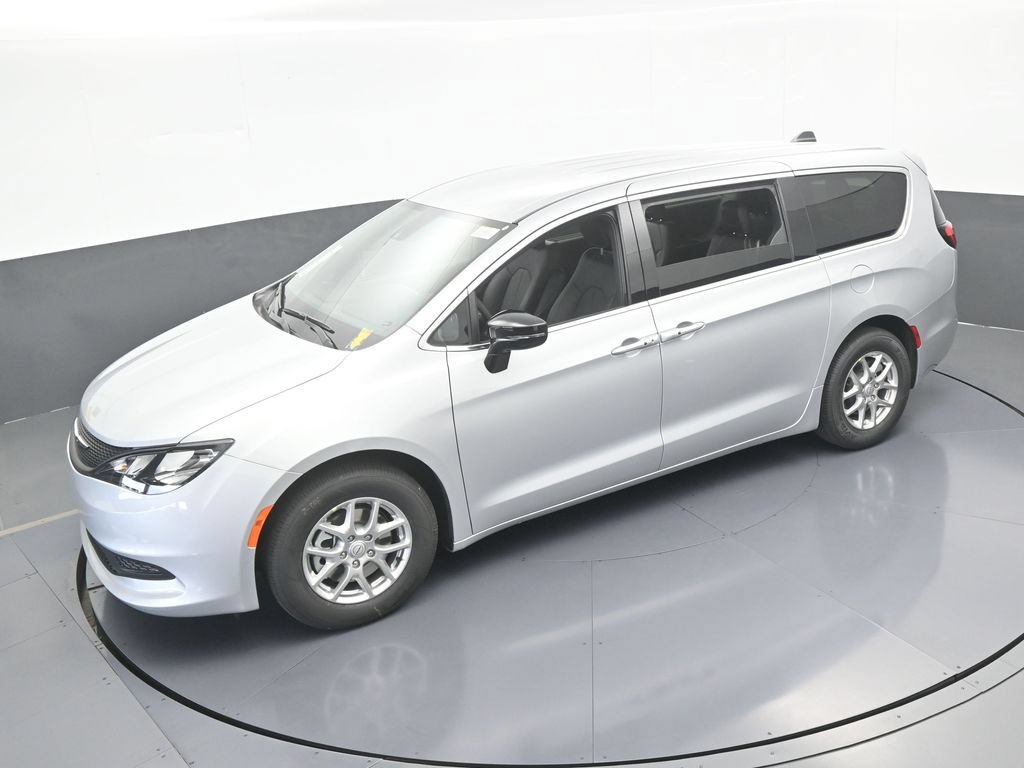 New 2026 Chrysler Voyager LX FWD image 44