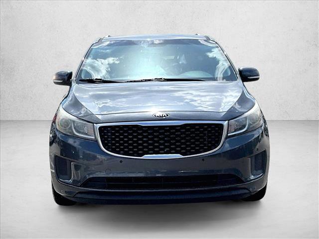 Used 2017 Kia Sedona LX w/ LX Essentials Premium Package FWD image 3