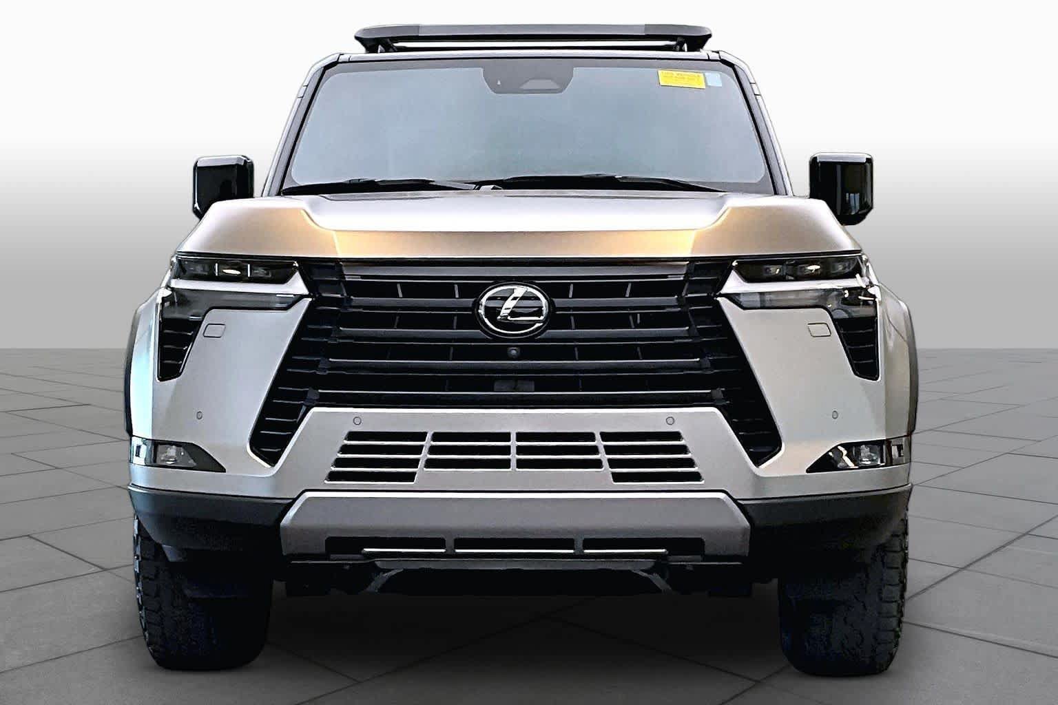 Used 2024 Lexus GX 550 AWD/4WD image 4