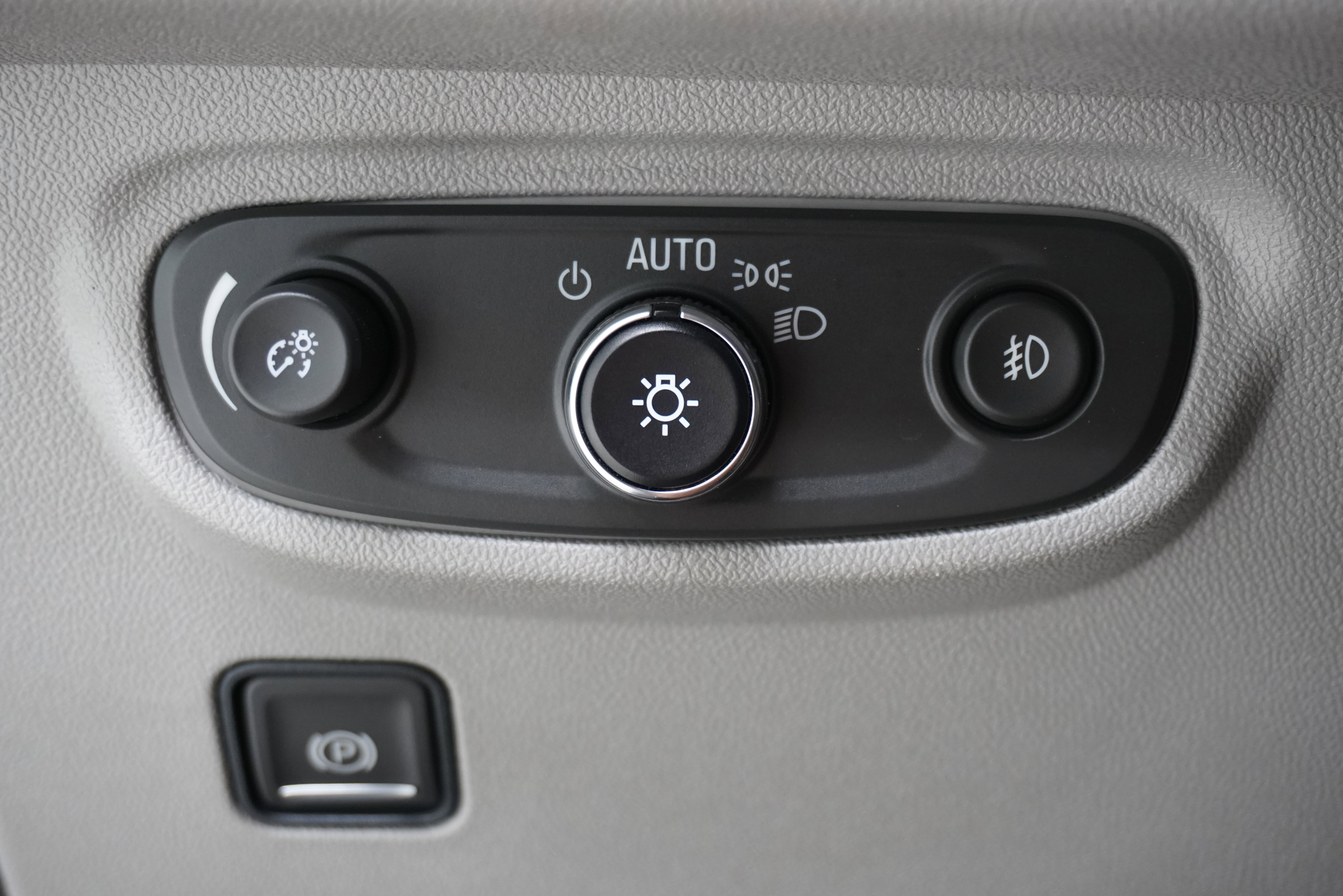 Used 2023 GMC Terrain SLT w/ Infotainment Package II AWD/4WD image 26