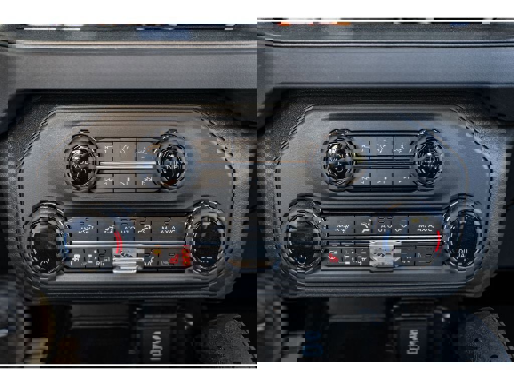 New 2025 Ford Bronco Raptor image 16
