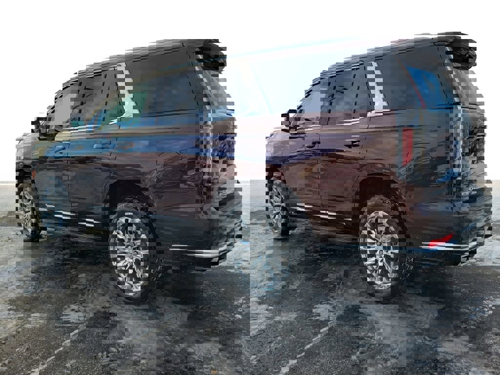 Used 2023 Cadillac Escalade Premium Luxury w/ LPO, Radiant Package image 3