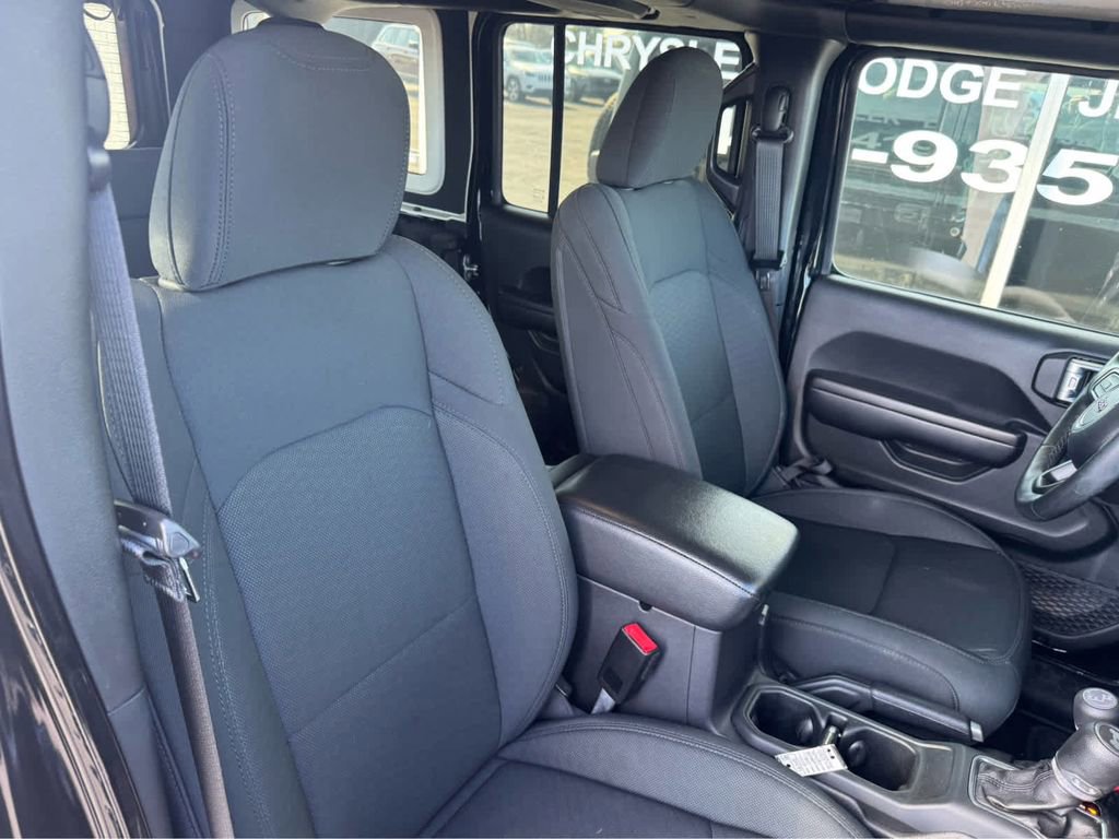 Used 2021 Jeep Wrangler Unlimited Sport image 20