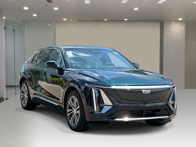 Certified 2024 Cadillac Lyriq Luxury w/ LPO, Floor Liner Package AWD/4WD image 12