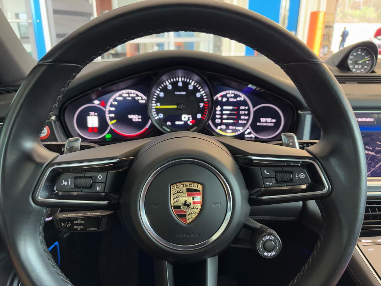 Used 2022 Porsche Panamera 4 Platinum Edition image 16