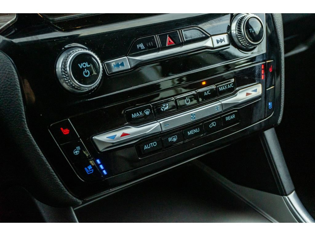 Used 2024 Ford Explorer Limited image 24