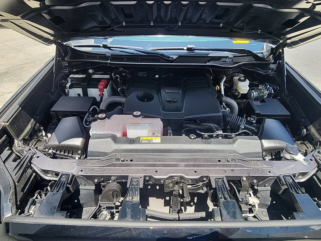 Used 2025 Toyota Tundra SR w/ SR Tow Package AWD/4WD image 29