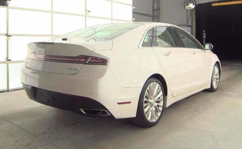 Used 2013 Lincoln MKZ FWD image 5