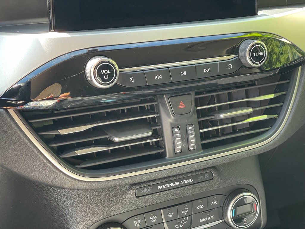 Used 2020 Ford Escape SEL AWD/4WD image 19