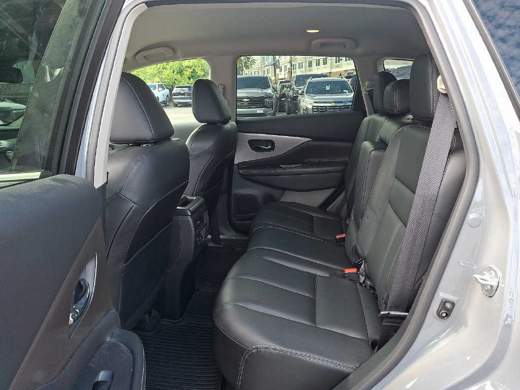 Used 2023 Nissan Murano SV w/ SV Midnight Edition Package AWD/4WD image 10