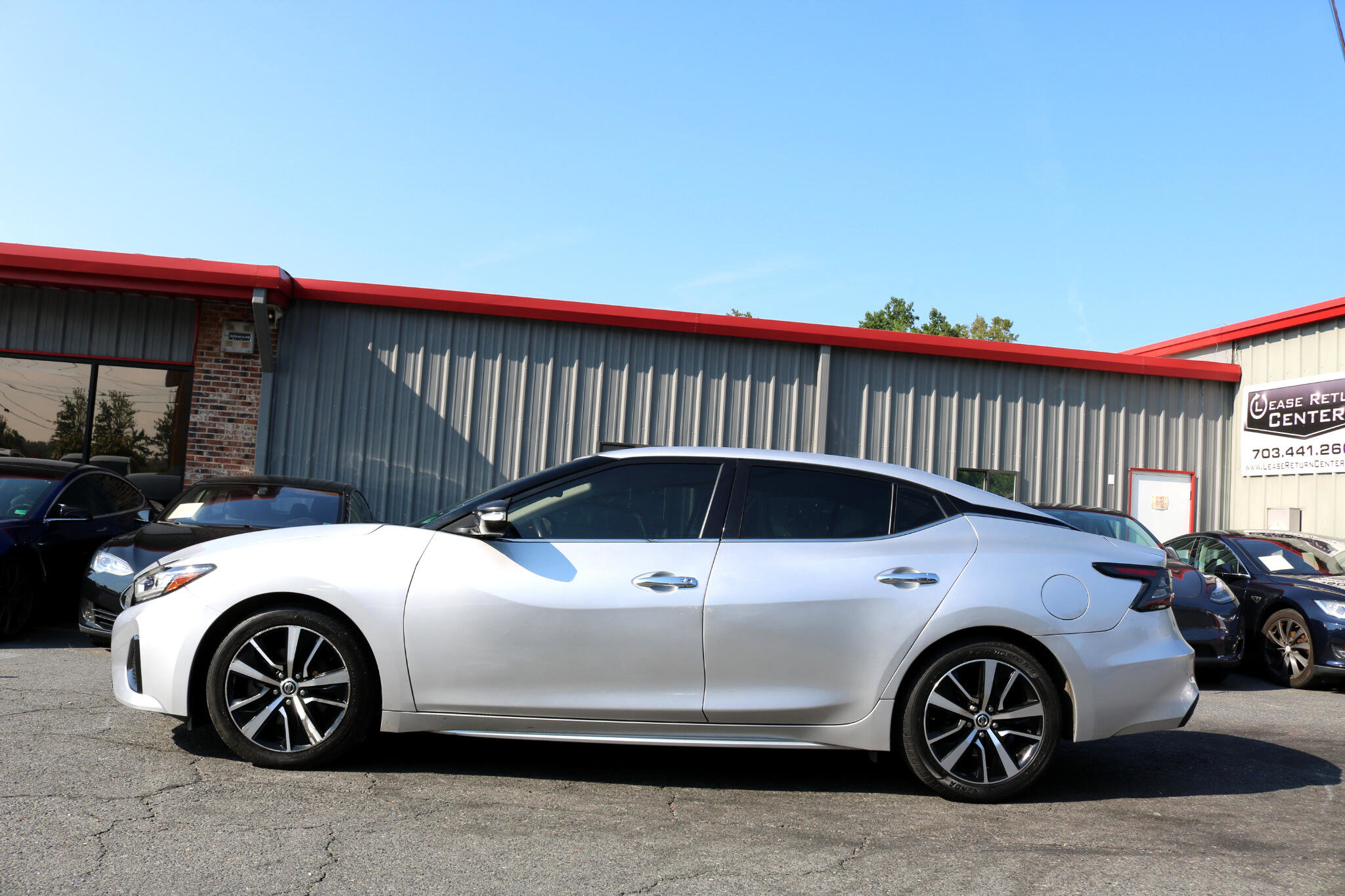Used 2021 Nissan Maxima 3.5 SV w/ Floor Mat Group image 4