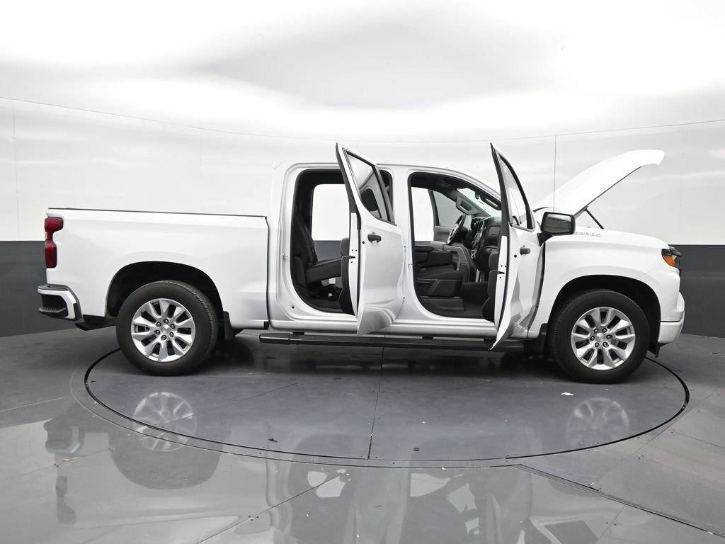 Used 2022 Chevrolet Silverado 1500 Custom RWD image 28