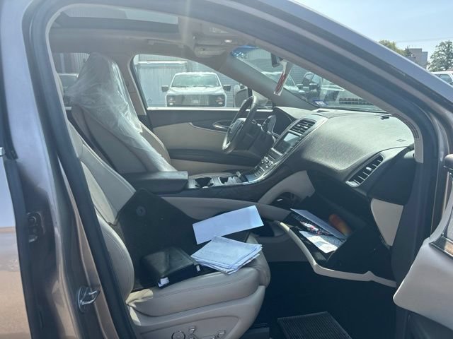 Used 2019 Lincoln Nautilus Reserve FWD image 13