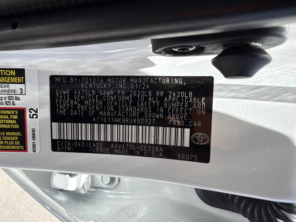 Used 2024 Toyota Camry SE FWD image 40